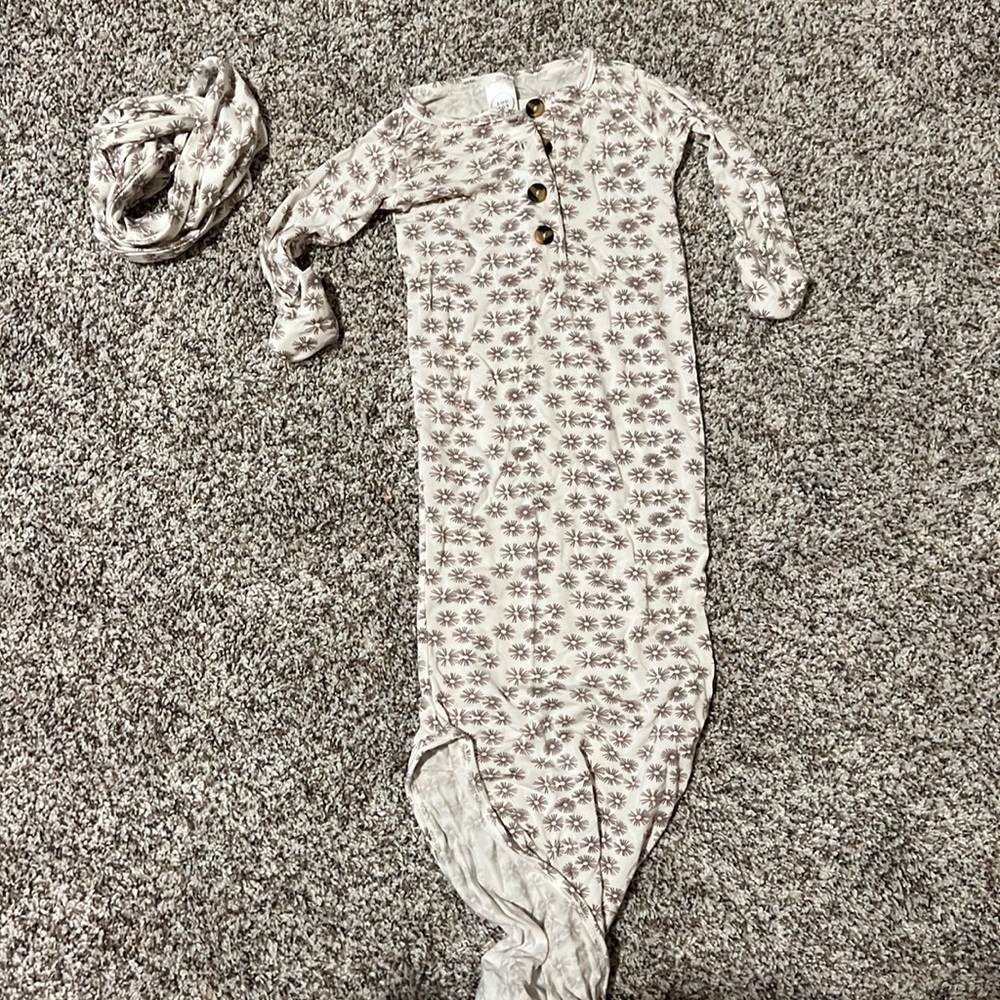 Lou Lou knotted gown with match head band